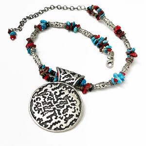 Chico’s Silver Textured Pendant Necklace